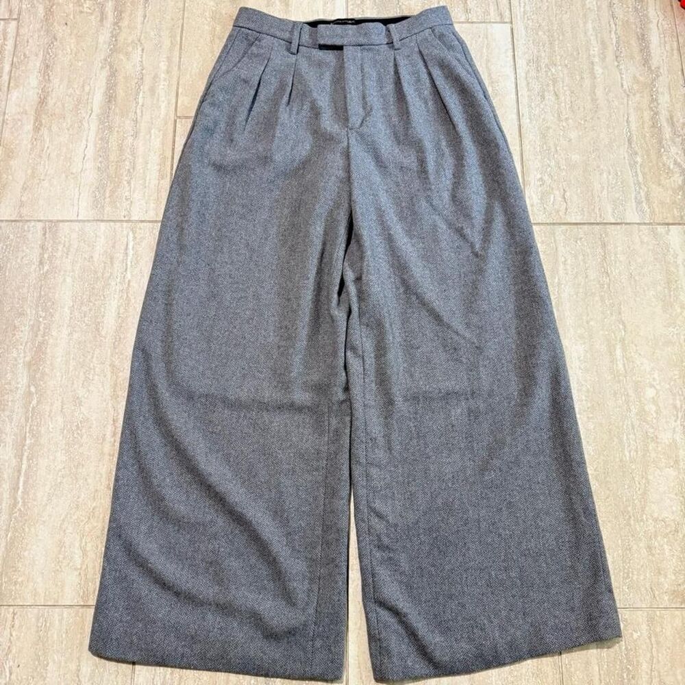 Banana Republic Gray Herringbone Wool Wide Leg Pleated Trousers Corporate Goth 8